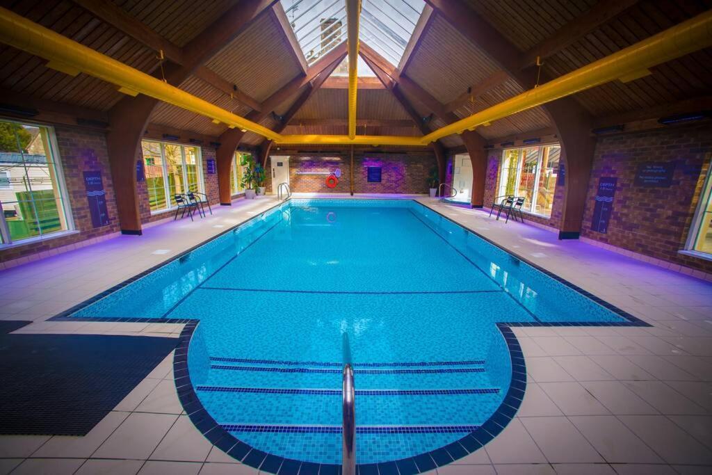 Atholl Apartment - A Unique Apartment In Countryside Park With Wifi And Access To Pool And Bar Perth Exterior photo